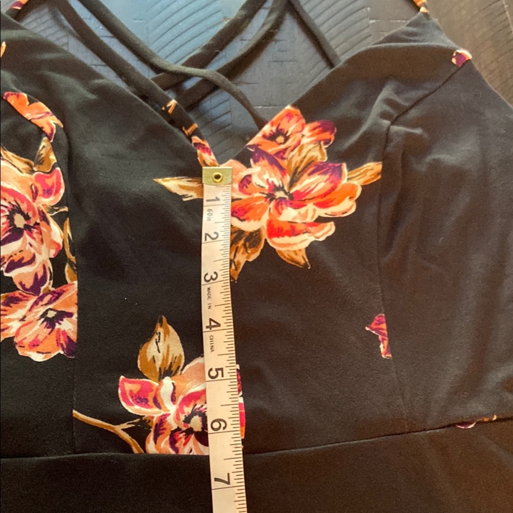 Black Dress with Floral Print, size M. Nine Britton brand. - Picture 9 of 15